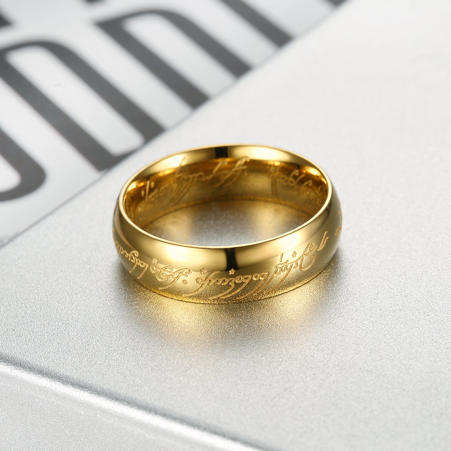 Amazon ebay Hot Jewelry Europe and America Retro Domineering Supreme Lord of the Rings Titanium Steel Men's Golden Lord of the Rings