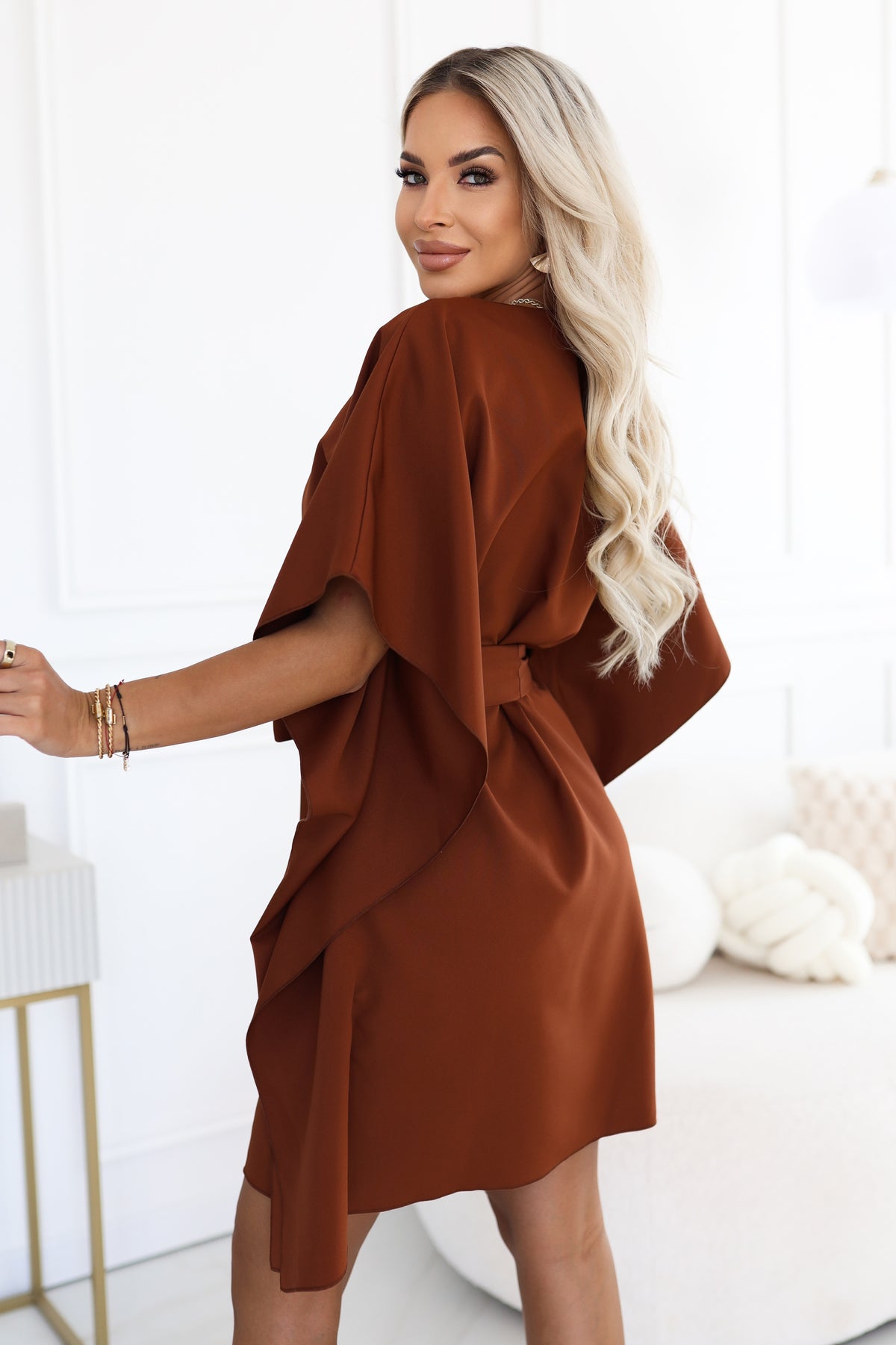 Numoco 287-45 SOFIA Feminine butterfly-style dress with a waist tie - cinnamon brown
