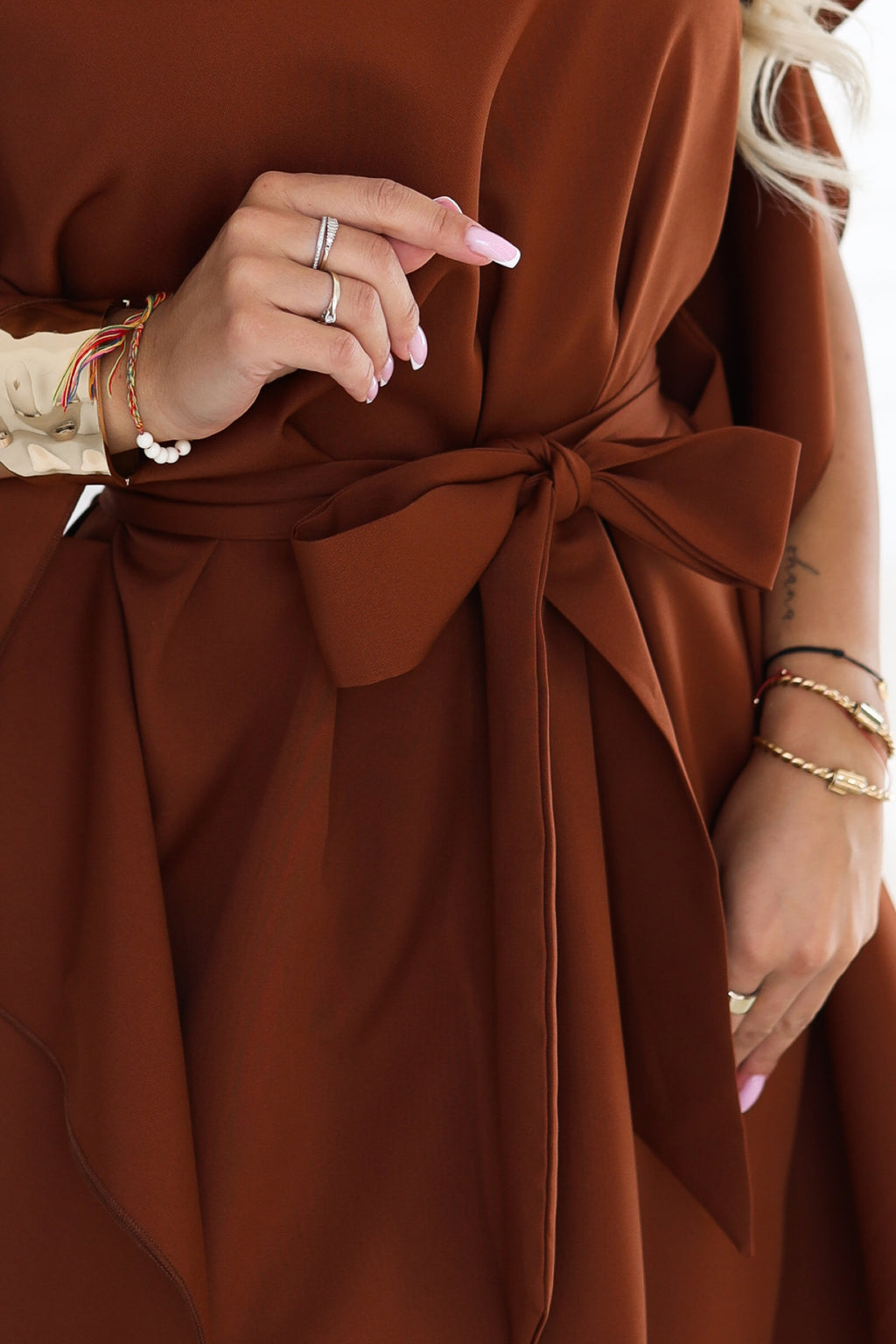 Numoco 287-45 SOFIA Feminine butterfly-style dress with a waist tie - cinnamon brown