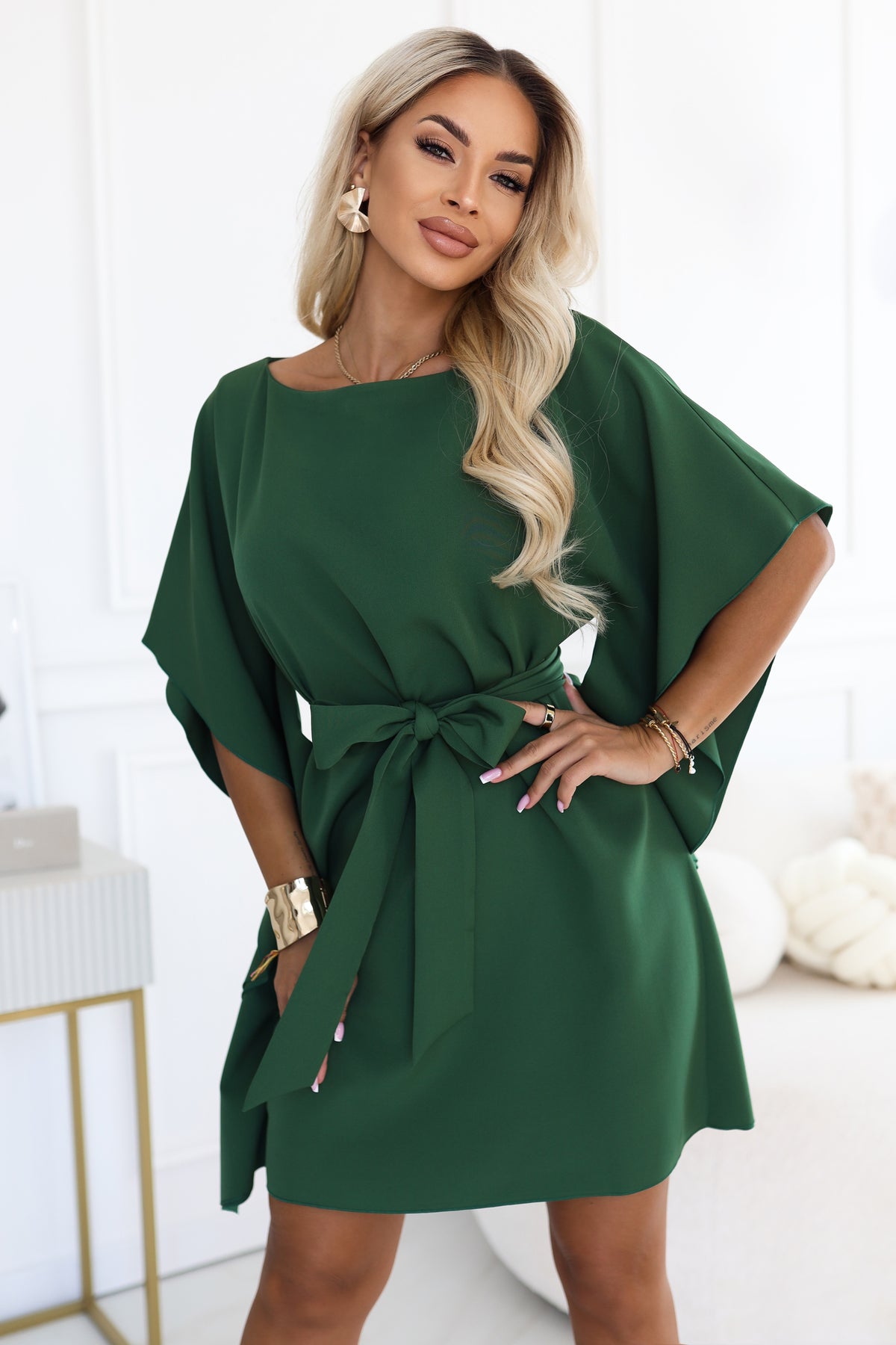 Numoco 287-47 SOFIA Feminine butterfly-style dress with a waist tie - emerald green