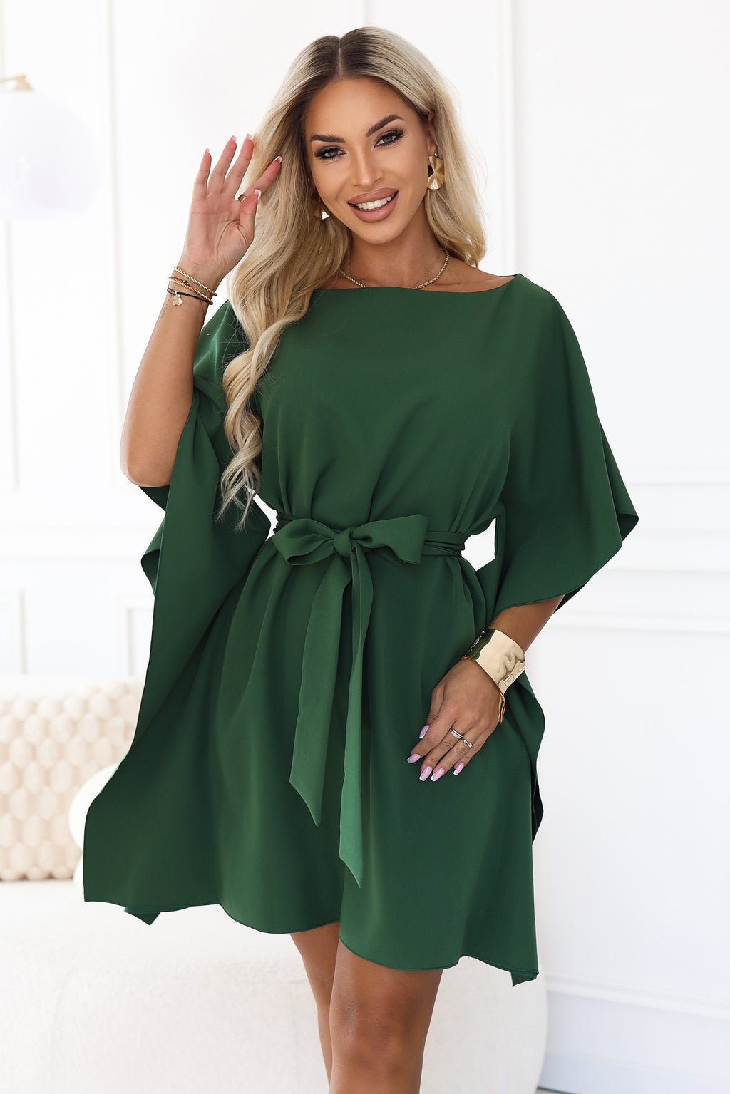 Numoco 287-47 SOFIA Feminine butterfly-style dress with a waist tie - emerald green