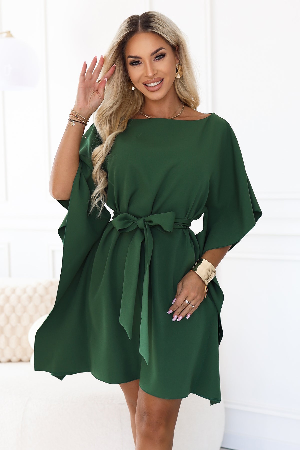 Numoco 287-47 SOFIA Feminine butterfly-style dress with a waist tie - emerald green