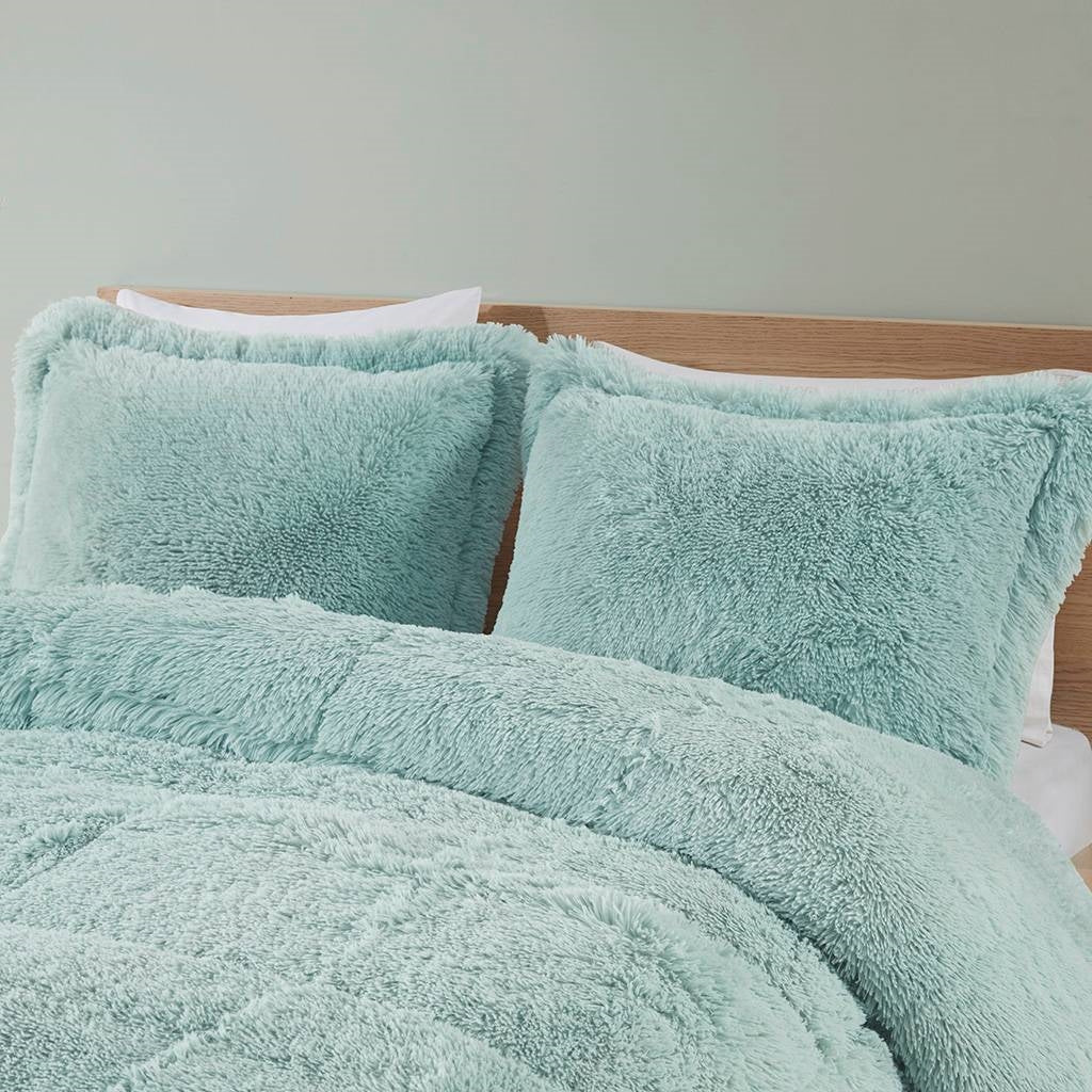 King/CAL King Soft Sherpa Faux Fur 3-Piece Comforter Set in Light Teal Blue-2