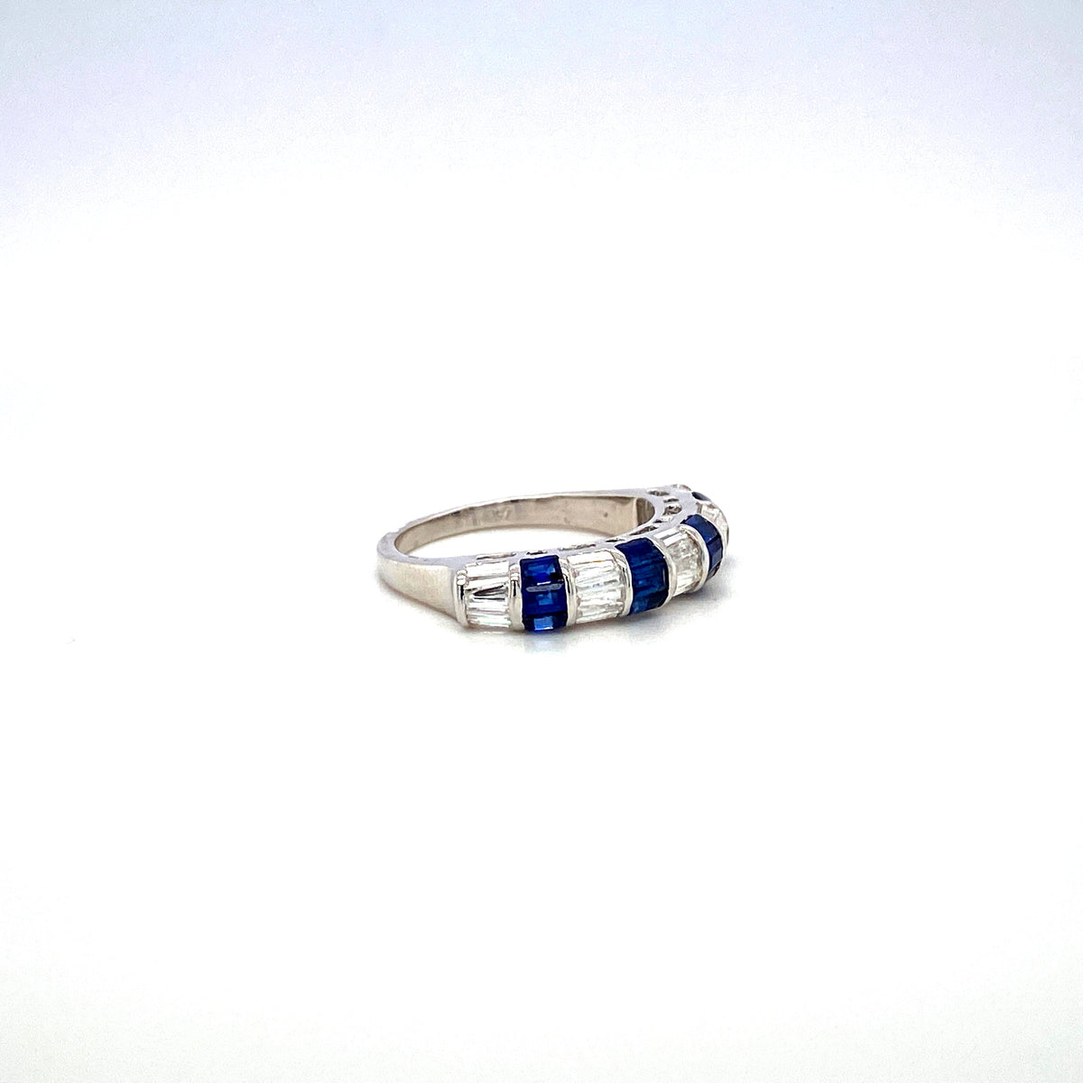 Sapphire and Diamond Ring in 18K White Gold - KGR 16758-1