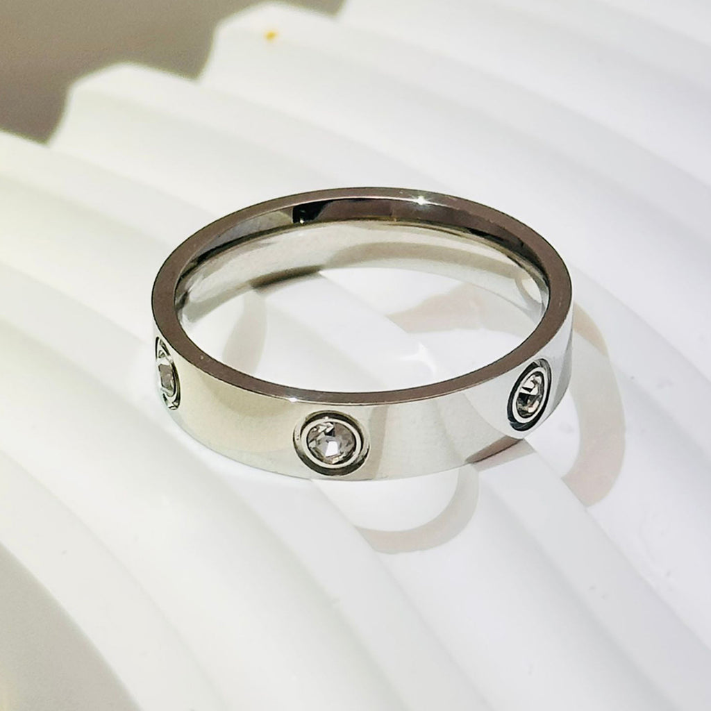 Hot Stainless Steel Single and Double Rows Full Diamond Titanium Steel Couple Rings for Women with Small Square Diamonds Personalized Simple Card Plus Titanium Steel Rings