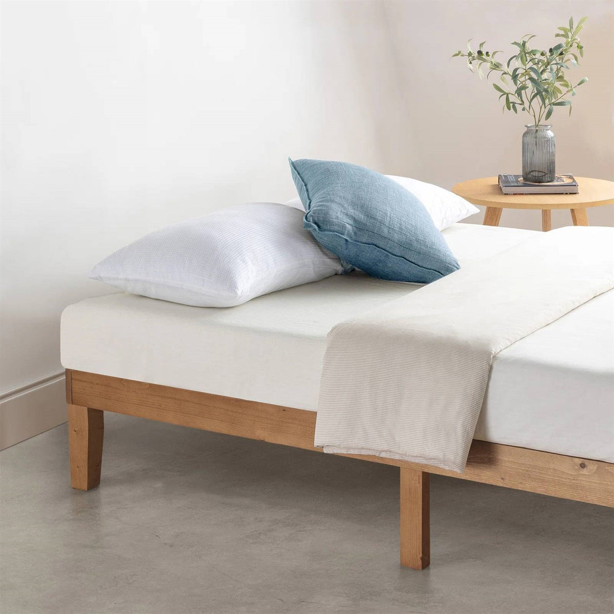 Queen size Solid Wood Platform Bed Frame in Natural Wooden Finish-1