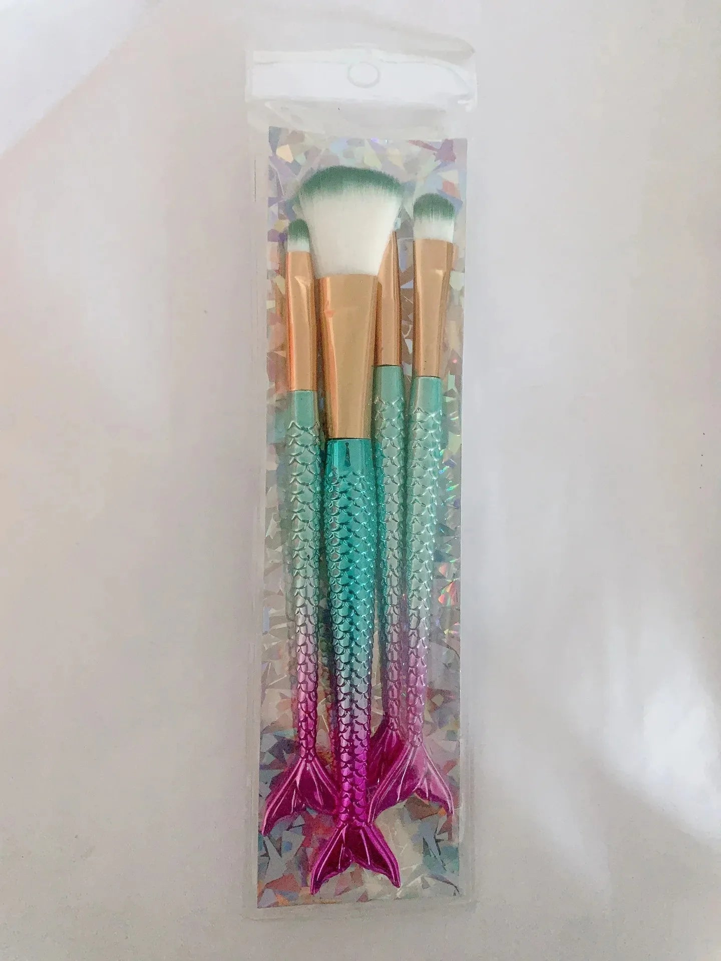 Four-piece Suit Mermaid Makeup Brush Fiber Colorful Soft Hair Loose Powder Brush Beauty Makeup Tools