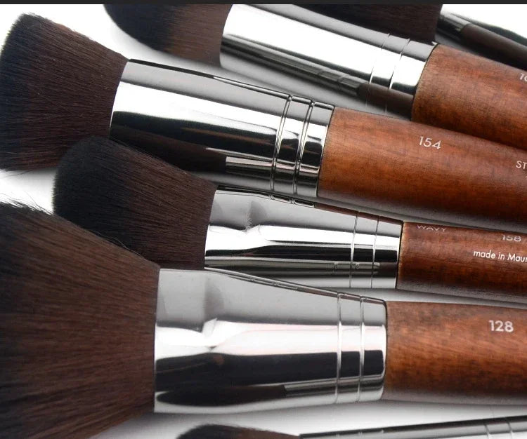 Large Foundation Blusher Brush Flat Foundation Brush BB Cream Blender Concealer Foundation Liquid Brush Cream Makeup Tools