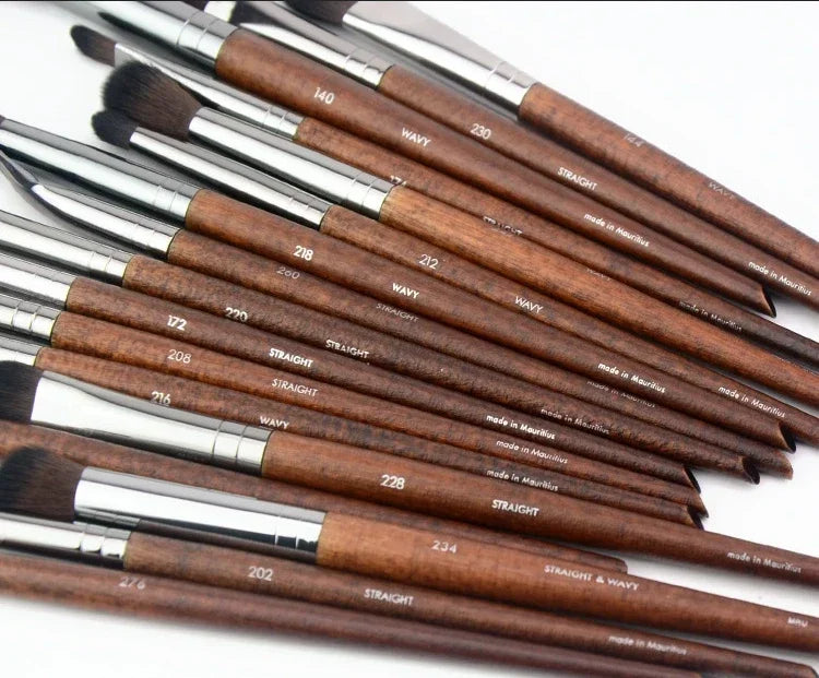 Large Foundation Blusher Brush Flat Foundation Brush BB Cream Blender Concealer Foundation Liquid Brush Cream Makeup Tools