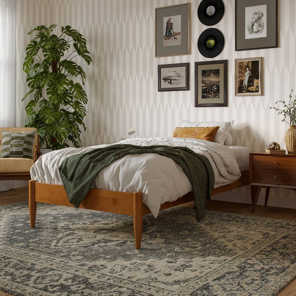 Twin size Solid Hardwood Platform Bed Frame in Natural Wood Finish-2