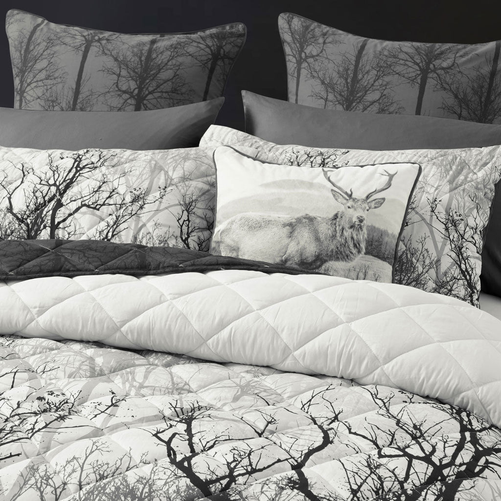NNEDSZ Bianca Boscage Black Forest Printed Quilted Polyester Coverlet Set Queen/King-2