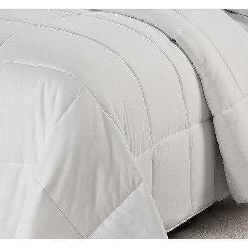 Full/Queen Traditional Microfiber Reversible 3 Piece Comforter Set in White-2